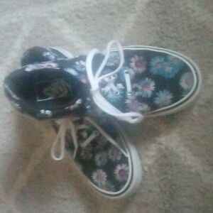 Vans, Women's/Juniors, 7.5, Doheny Canvas Skate Sneaker